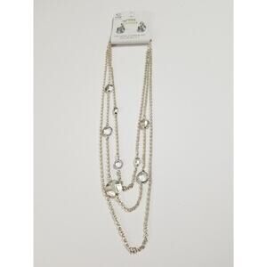 JL designs silvertone 14" necklace with a matching pair of dangle earrings n194*